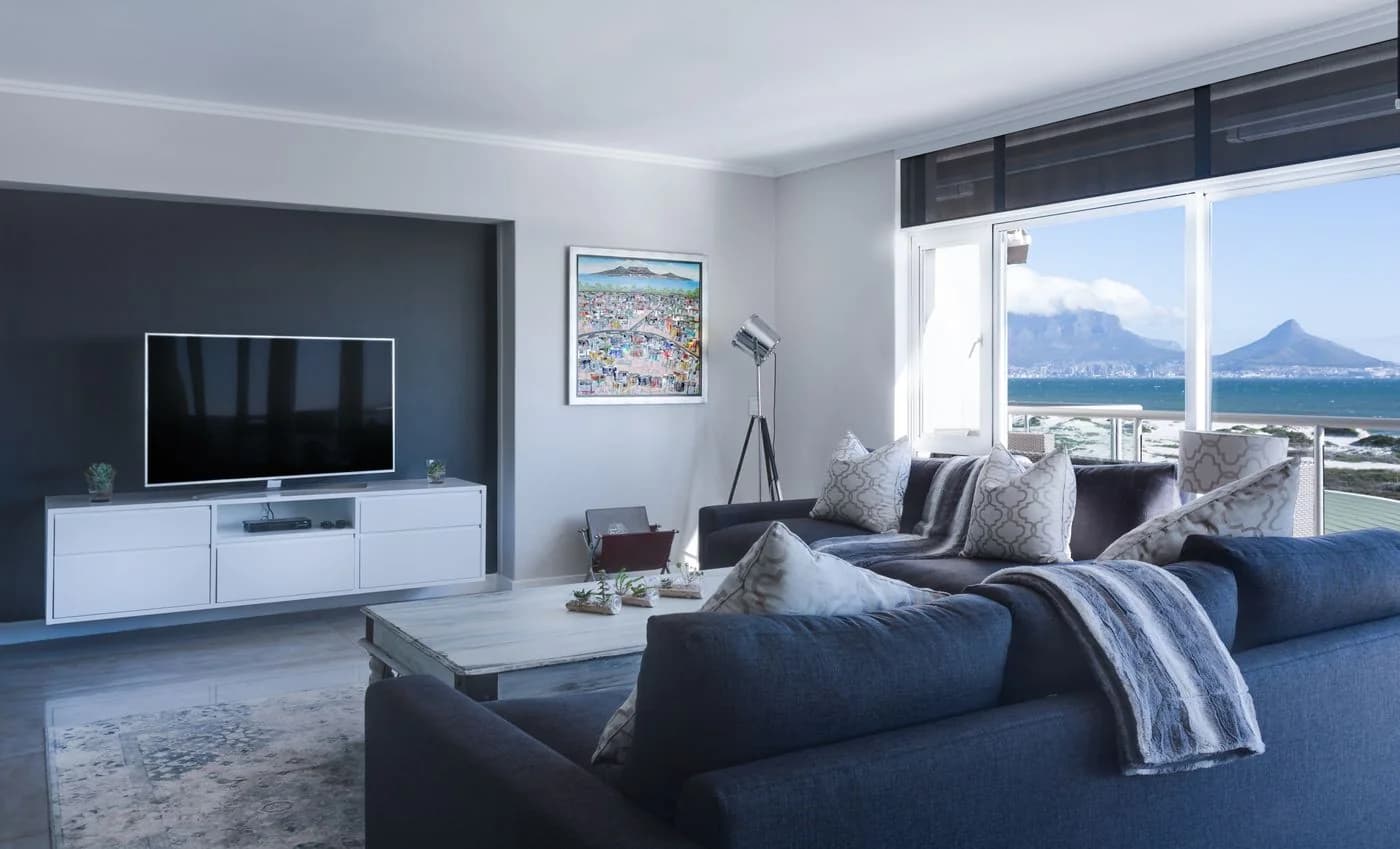 Premium otel lobisi — lüks konaklama teknolojisi